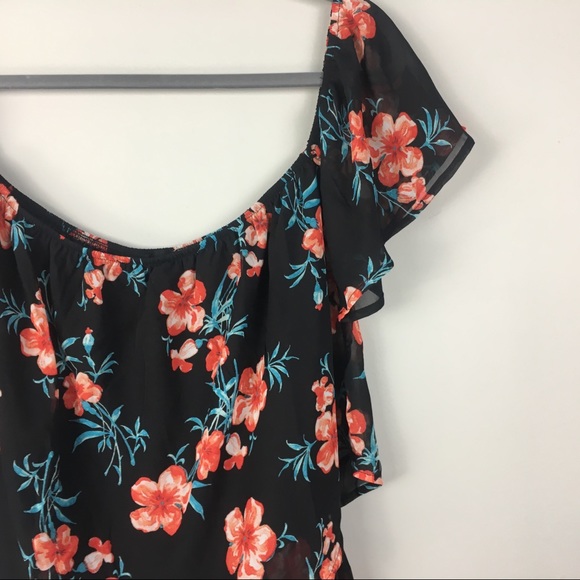 Ruffle romper off shoulder - Picture 2 of 4